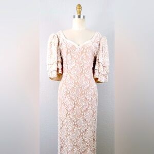 VTG Nude Beige Lace Pearl Beaded Dress- UPDATED PHOTOS w MEASUREMENTS